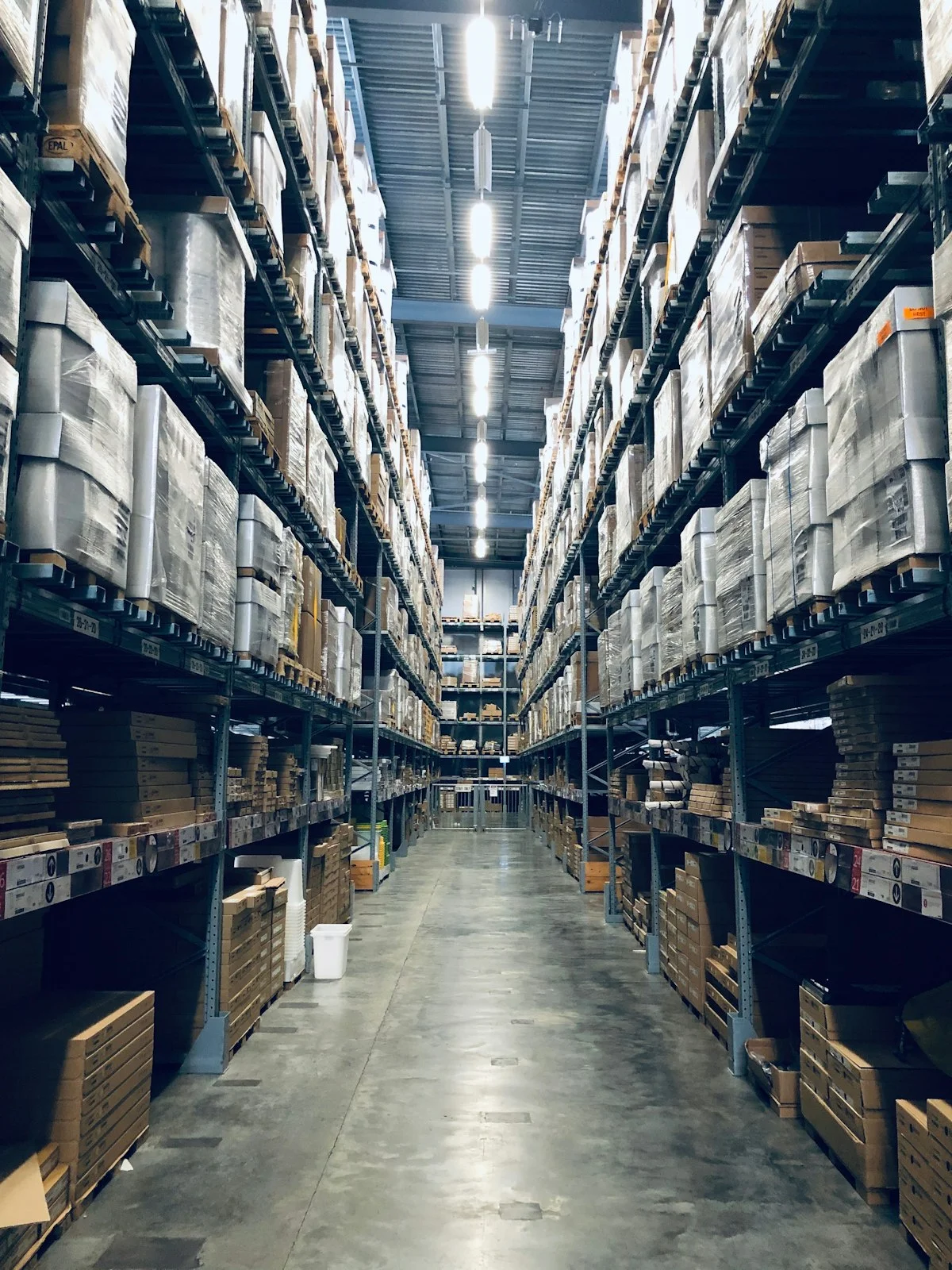 Wholesale and distribution logistics